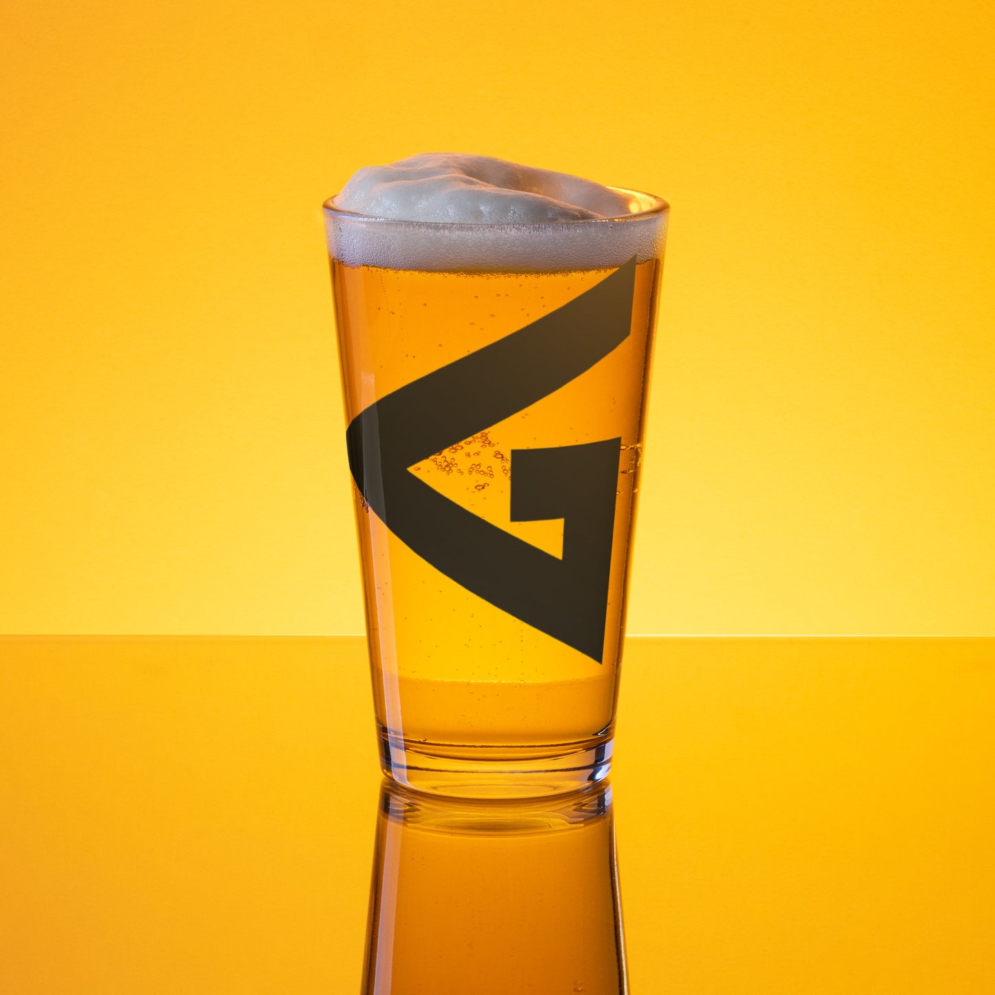 Shaker pint glass